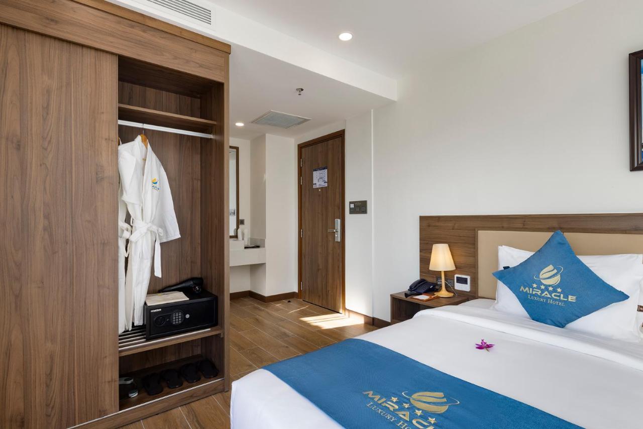 Miracle Luxury Nha Trang Hotel Екстериор снимка