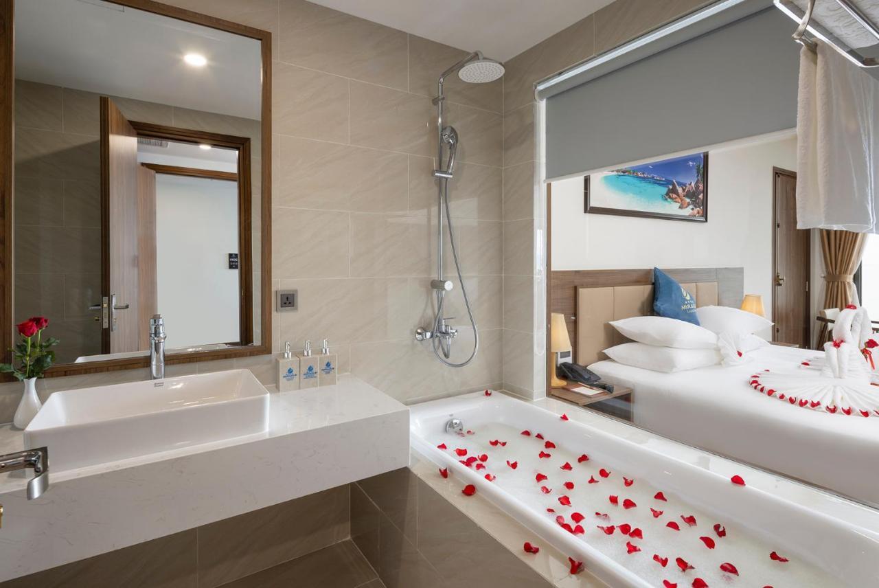 Miracle Luxury Nha Trang Hotel Екстериор снимка