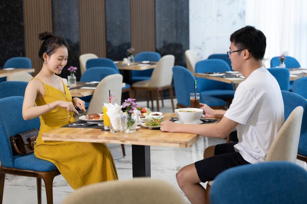 Miracle Luxury Nha Trang Hotel Екстериор снимка
