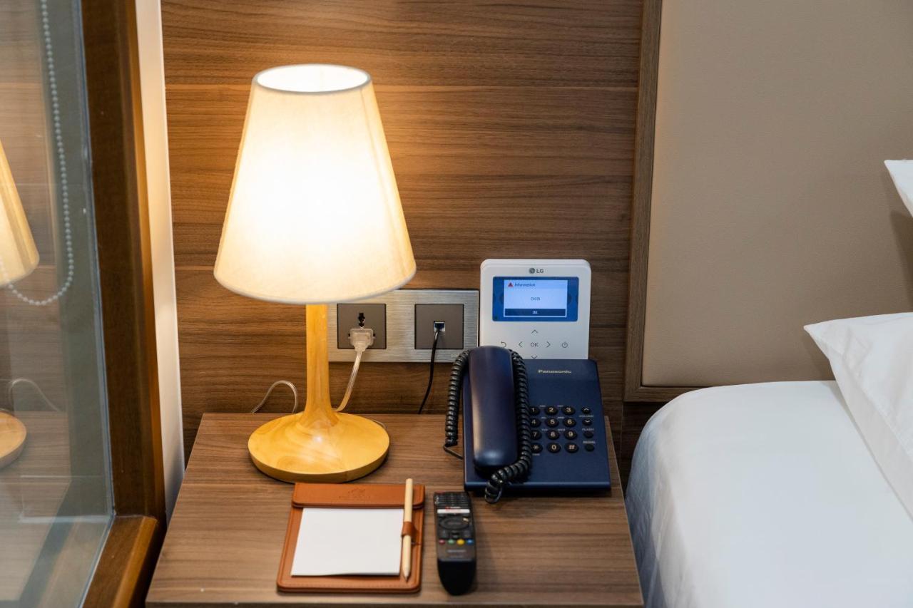 Miracle Luxury Nha Trang Hotel Екстериор снимка