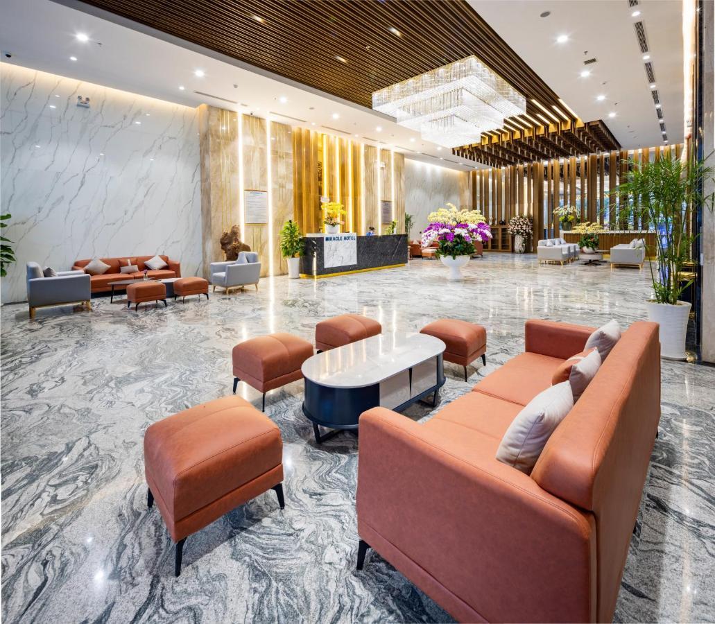 Miracle Luxury Nha Trang Hotel Екстериор снимка