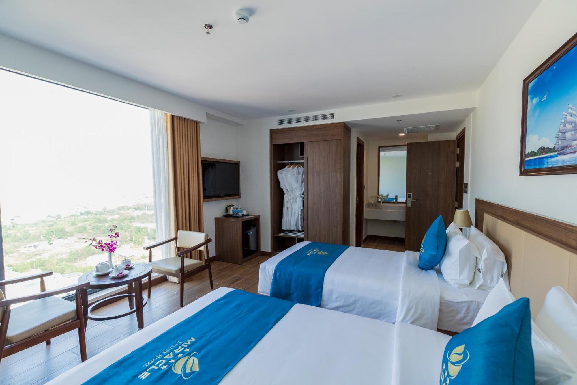 Miracle Luxury Nha Trang Hotel Екстериор снимка