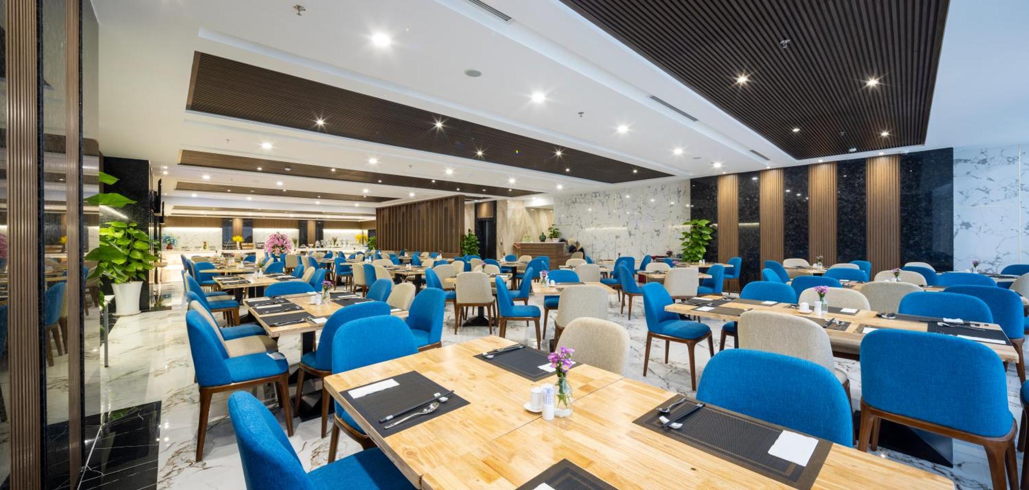 Miracle Luxury Nha Trang Hotel Екстериор снимка
